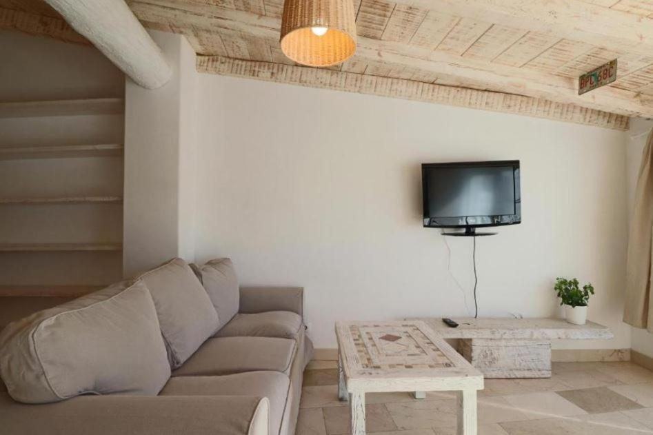 Apartamentos Castillo Quince Картая Екстериор снимка